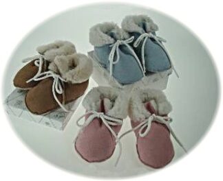 Baby's sheepskin slippers